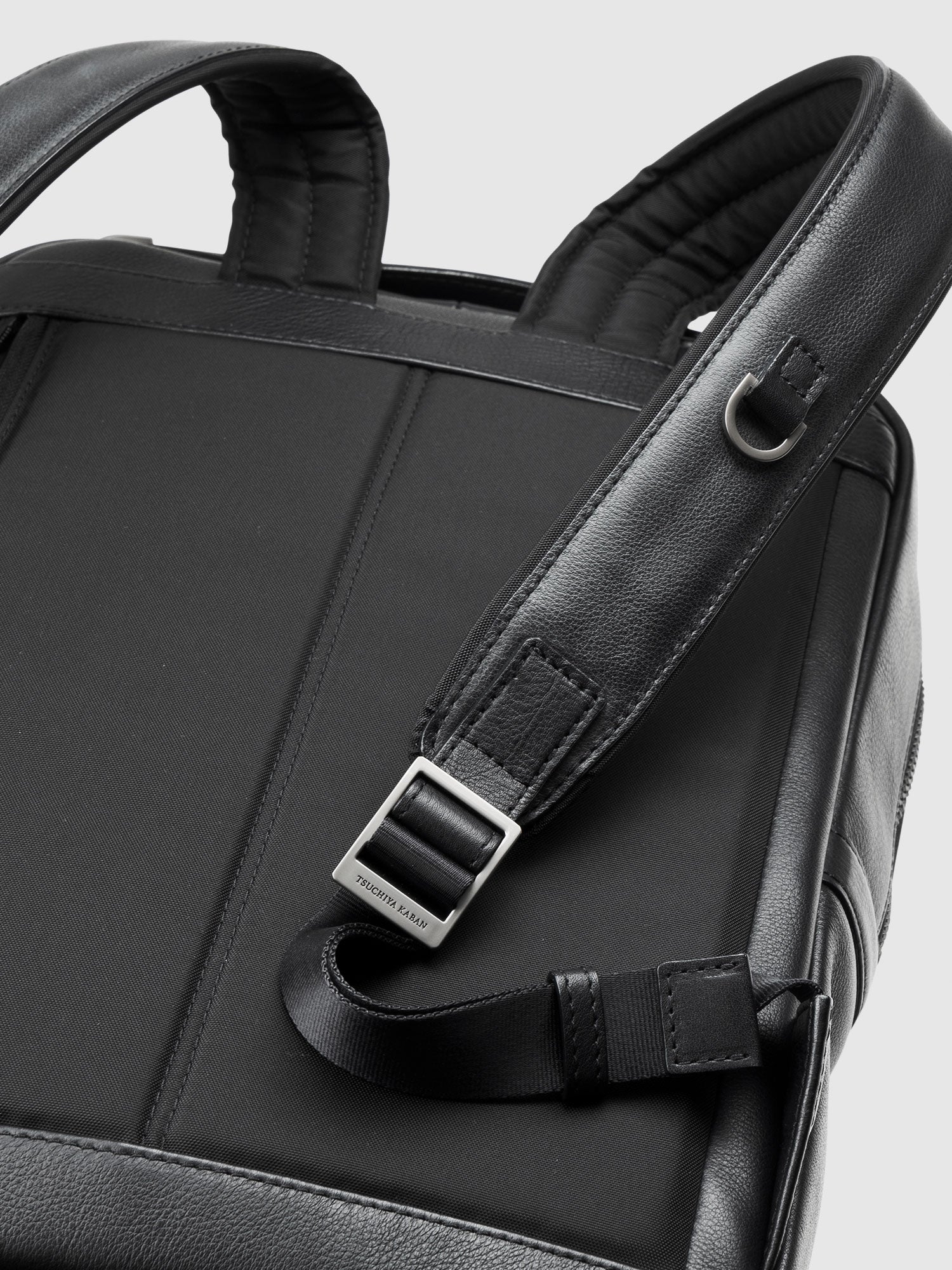 プロータ スマートバックパック (防水革)