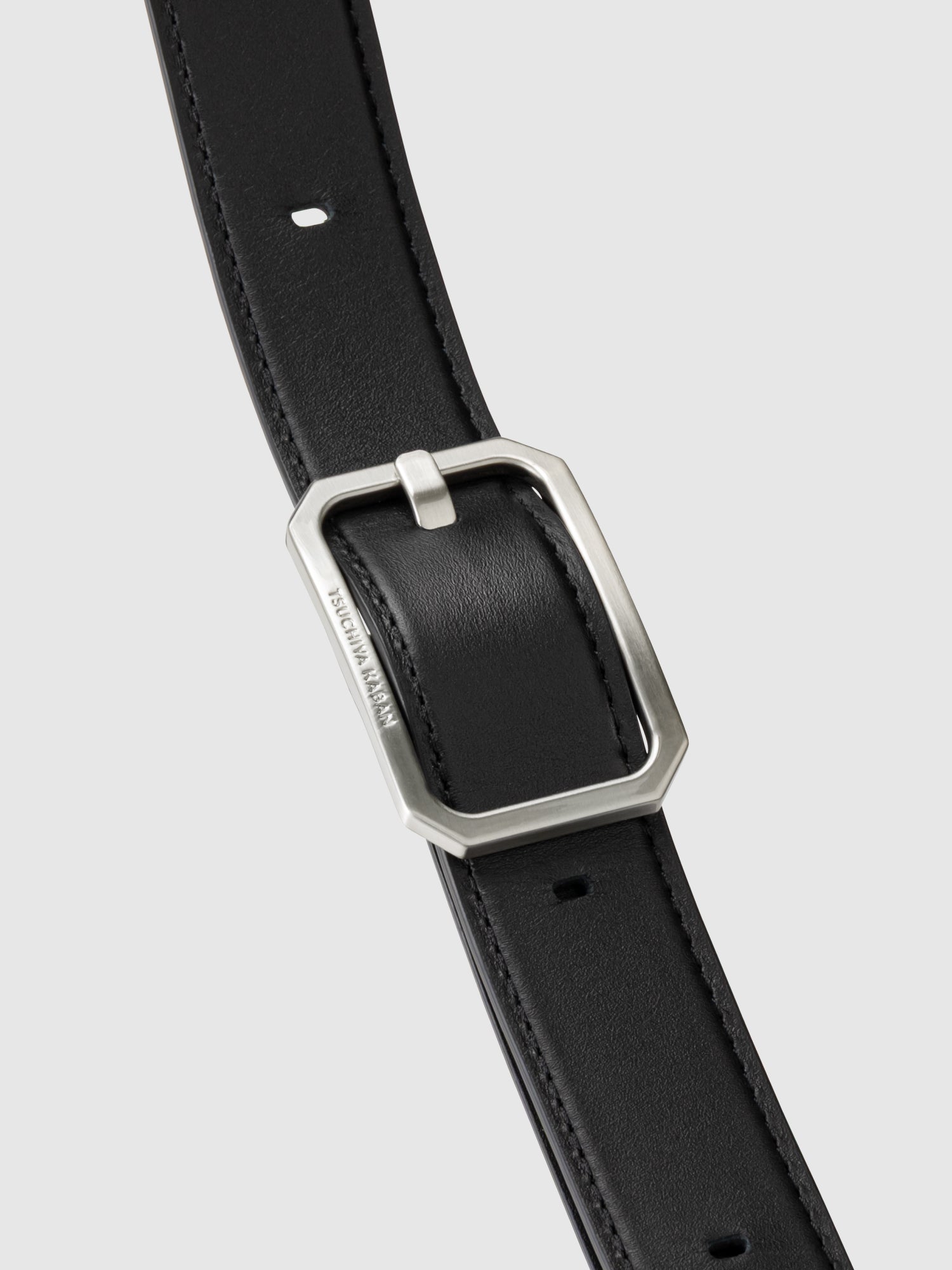 【新発売】ストレイヴン クロスボディバッグ