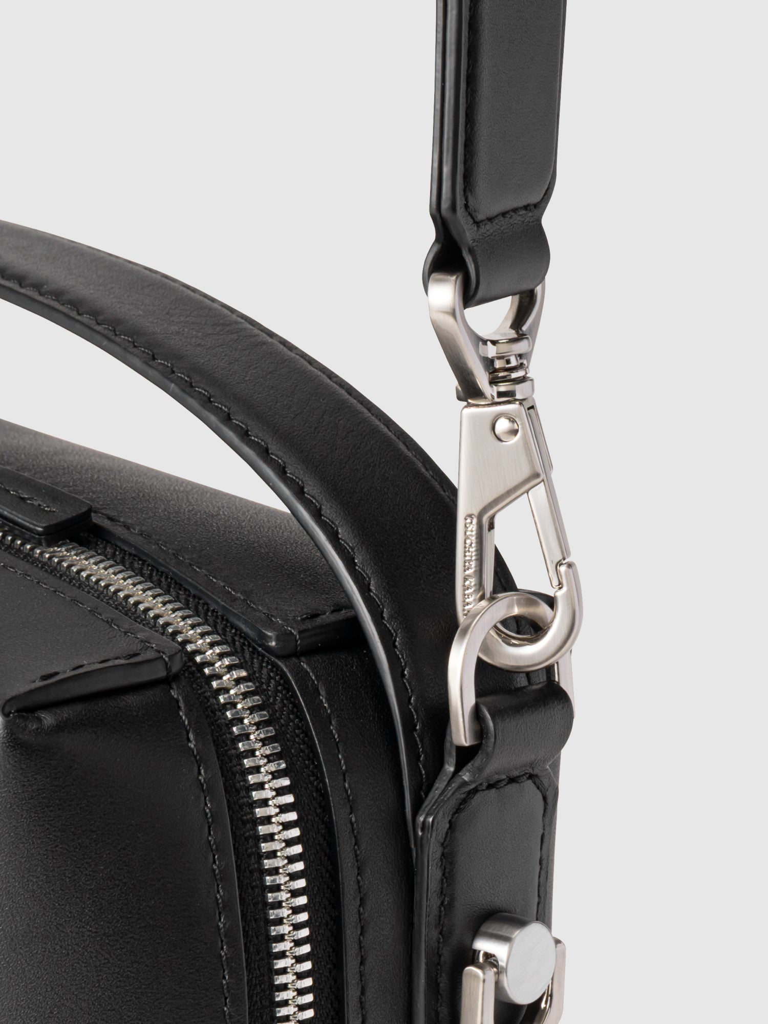 【新発売】ストレイヴン 2wayワンハンドルバッグ