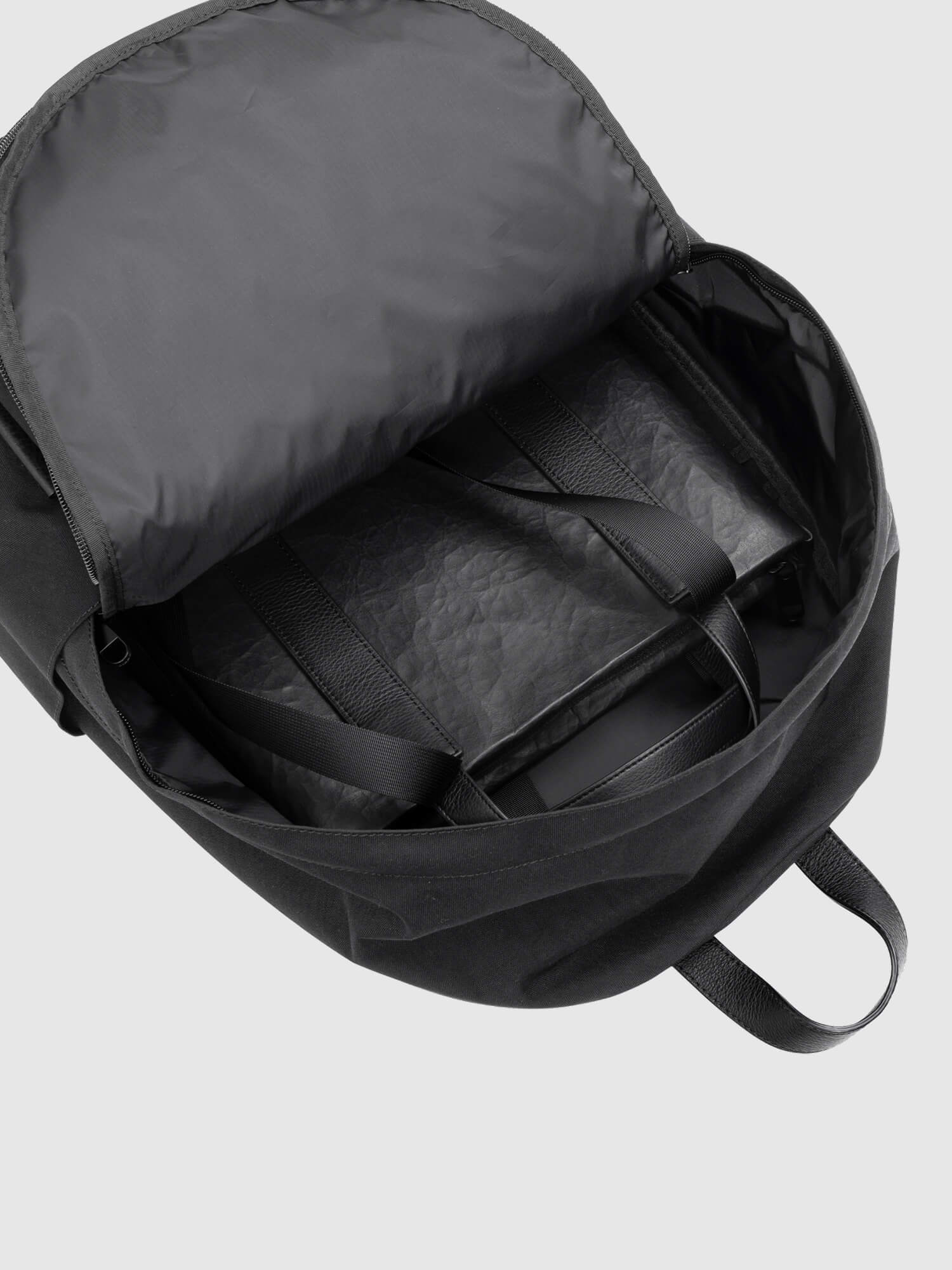 【WEB予約販売】LEATHER LAPTOP TOTE M 015