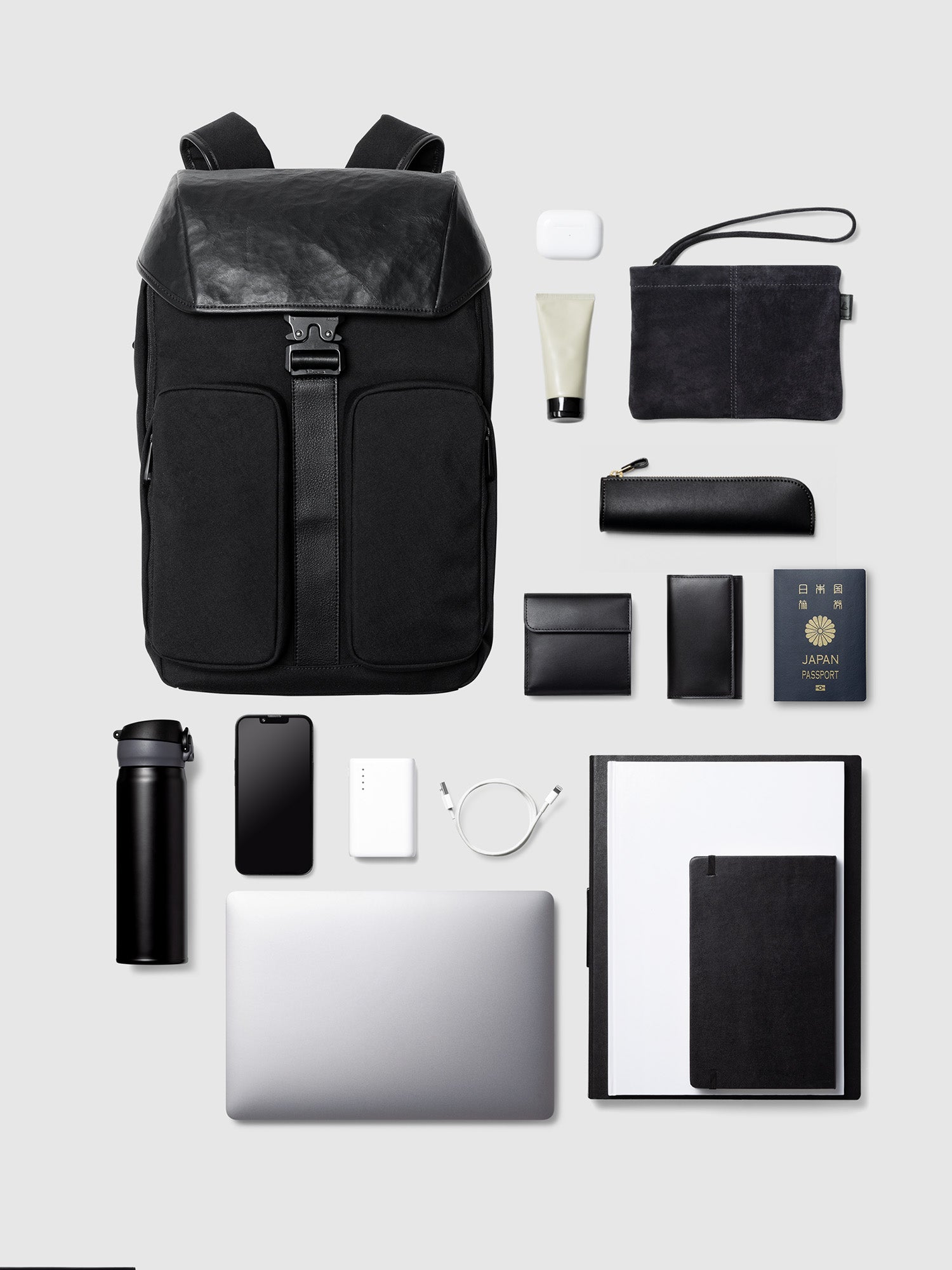 CORDURA®×レザー コンビスクエアバックパック