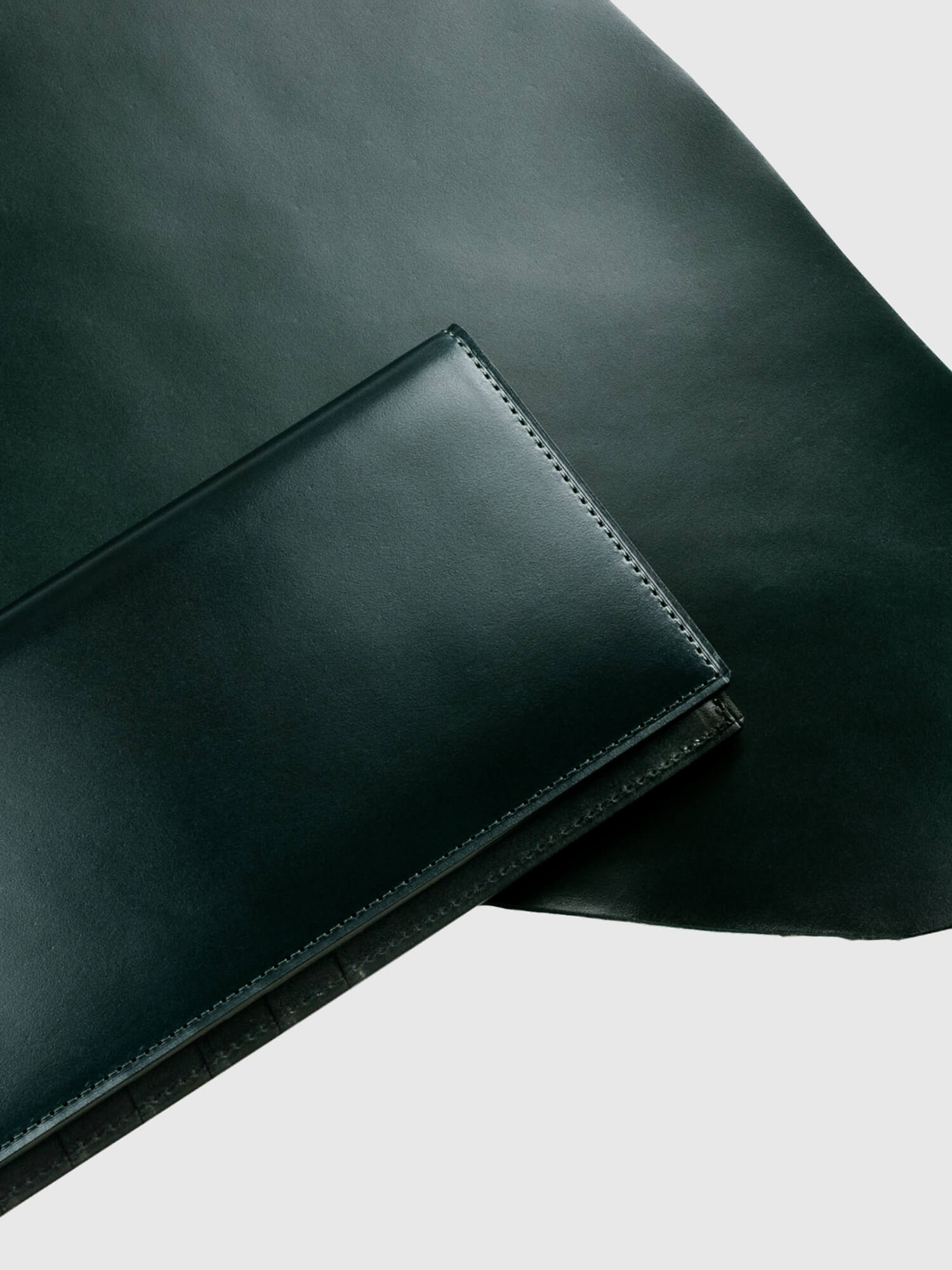 【数量限定色】コードバン 名刺入れ 002