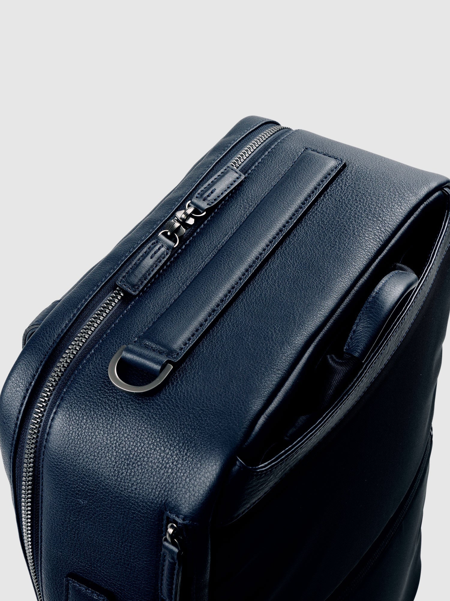 プロータ 3wayビジネストリップバッグ (防水革)